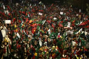 PTI protests in favor of Imran Khan